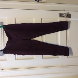 Market and Spruce leggings, plum, size large
